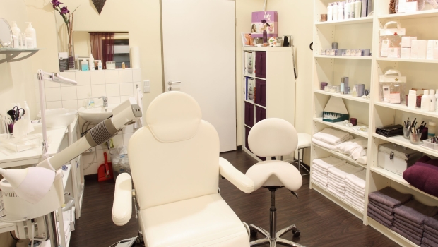 Hygienevorschriften für Kosmetikstudios: Was das Gesundheitsamt bei der Kontrolle sehen möchte