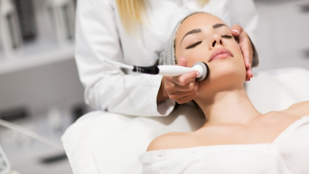 Die professionelle Ausreinigung bei der Kosmetikerin – wie funktioniert das?
